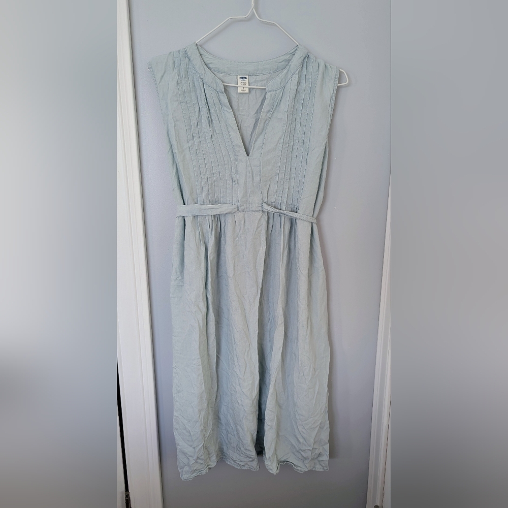 Old Navy Maternity Light Blue Midi Dress